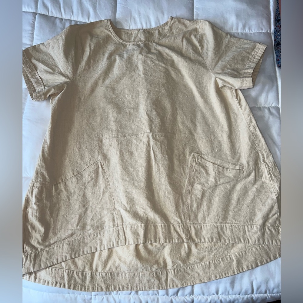 Beige Short Sleeve Tunic Top with Pockets